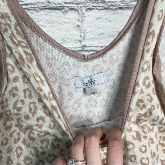 ]🌼3/$30🌼Nicole Miller New York Leopard Printed Super Soft Swing Tank Size Med. - Picture 11 of 15